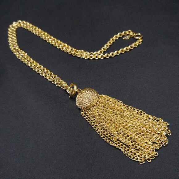 Vintage Sarah Coventry Gold Tassel Necklace, Removable Pendant, 1970s Jewelry - Picture 3 of 10